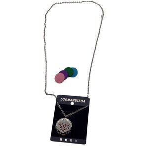 Aromatherapy Essential Oil Diffuser Hollow Flower Locket Necklace With Felt Pads